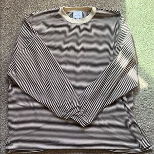 Things between brown and white striped long sleeve size s/m oversized. Soft!